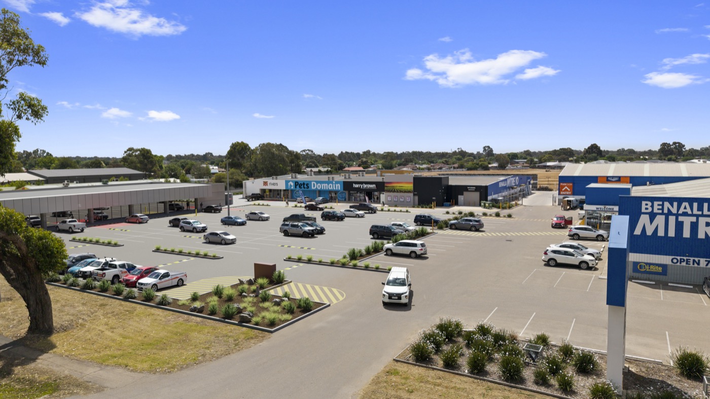 Benalla Homemaker Centre — view from north-east showing retail precinct and car park